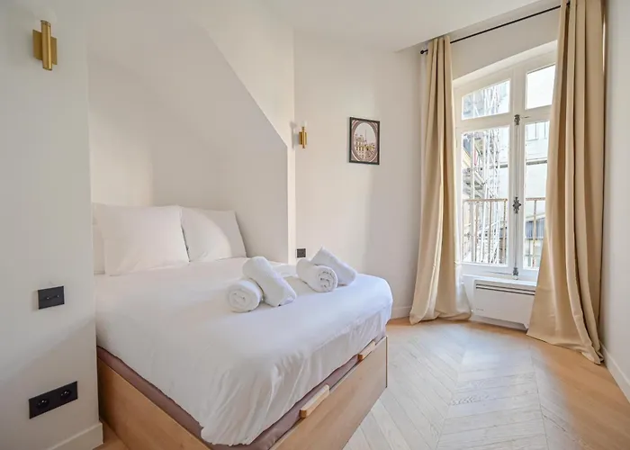公寓 Sumptuous & Serene Parisian Flat 巴黎