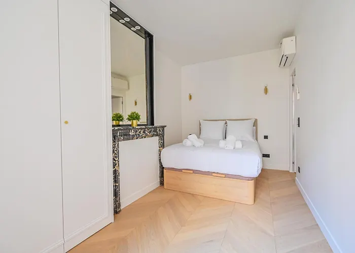 公寓 Sumptuous & Serene Parisian Flat *