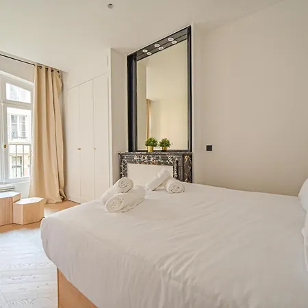 Apartman Sumptuous & Serene Parisian Flat