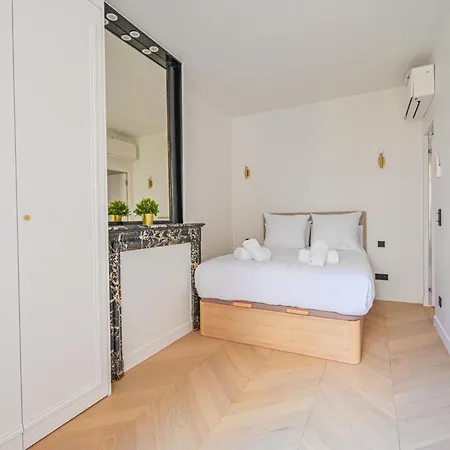 Apartman Sumptuous & Serene Parisian Flat *